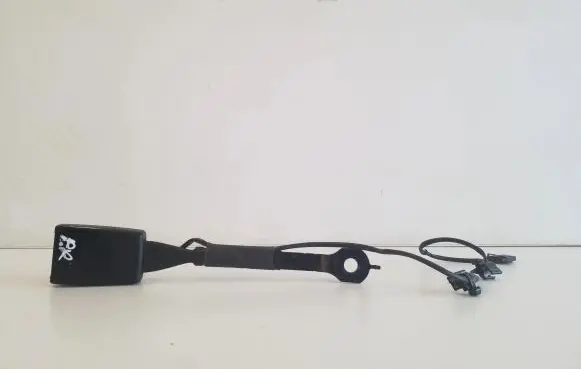 Audi Q3 8U Front seatbelt buckle 8R0857755L