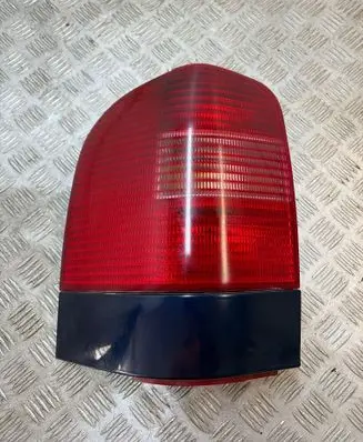 Seat Alhambra (Mk1) Rear/tail lights 964517