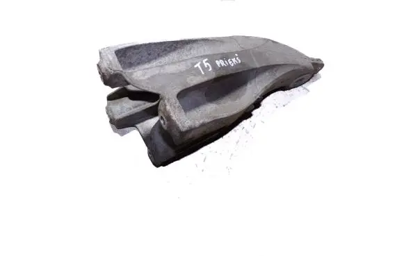 Volkswagen Transporter - Caravelle T5 Engine mounting bracket 7E0199370