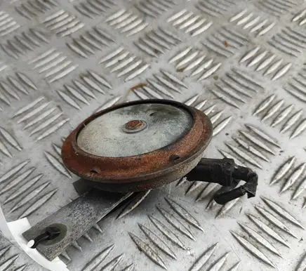 Nissan Patrol Y61 Horn signal 25610VC305