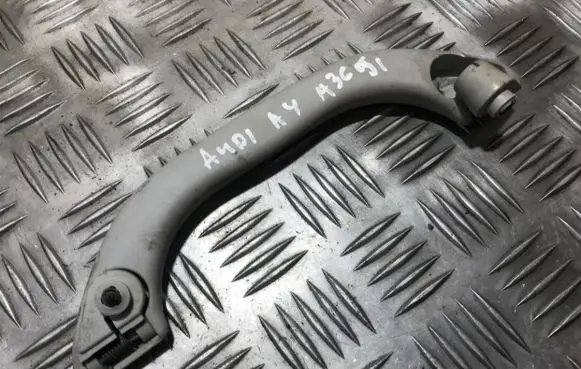 Audi A4 S4 B5 8D Front interior roof grab handle 8d0857607