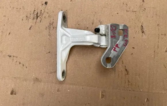 Mercedes-Benz Sprinter W907 W910 Front door upper hinge H910B1