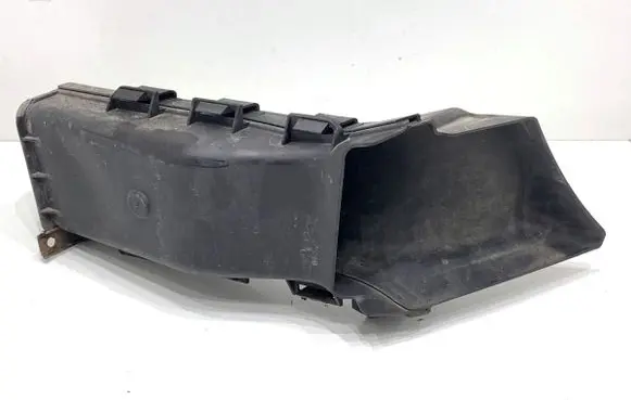 BMW 3 E90 E91 Air intake hose/pipe 7121570