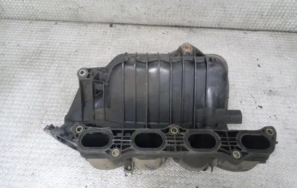 Toyota RAV 4 (XA20) Intake manifold
