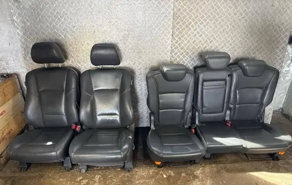 Seat set