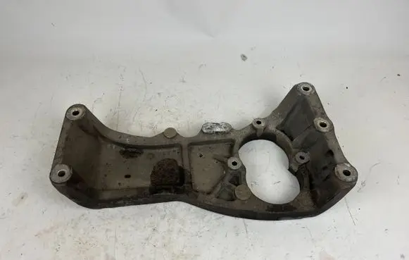 Maserati Levante Gearbox mounting bracket 670032044