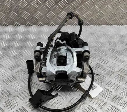 BMW 2 F44 Rear brake caliper 6883025