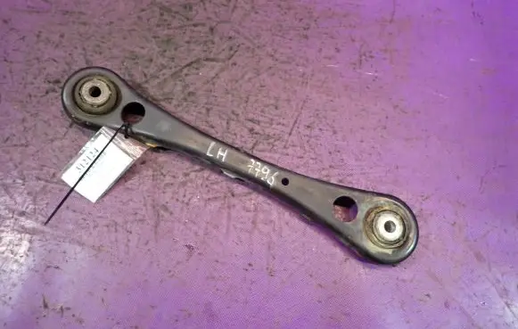Audi A4 S4 B7 8E 8H Rear control arm 8E0501529K