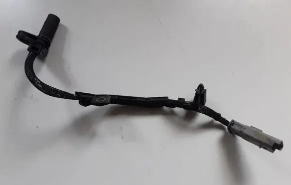 Nissan Juke I F15 Crankshaft position sensor