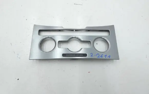 Volkswagen PASSAT CC Climate control/heater control trim 3C8863082A