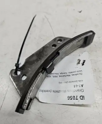 KIA Sorento Slide rail for timing chain 
