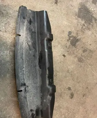 BMW 1 E81 E87 Radiator trim 7128502