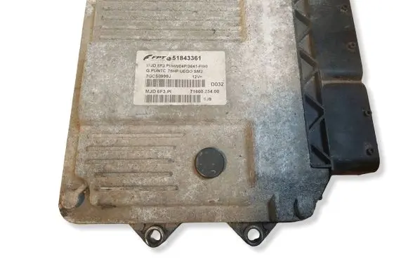Fiat Grande Punto Engine control unit/module ECU 51843361 MJD6F3PI HW04P