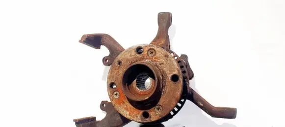 Volkswagen Golf III Front wheel hub