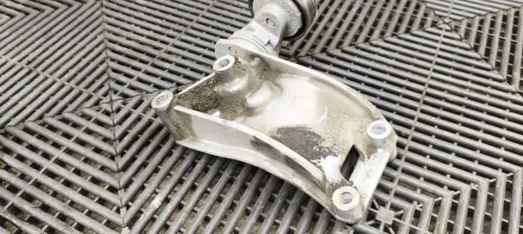 Chevrolet Corvette C6 A/C compressor mount bracket 9286