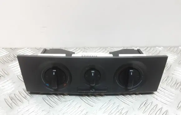 Skoda Fabia Mk1 (6Y) Climate control unit 6Y0819045E