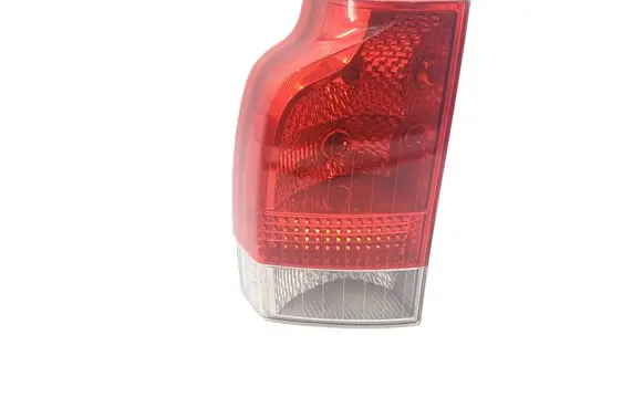 Volvo V70 Rear/tail lights 30643332 30643334