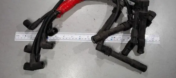 Audi A6 S6 C5 4B Ignition plug leads 06A035255A 1329975