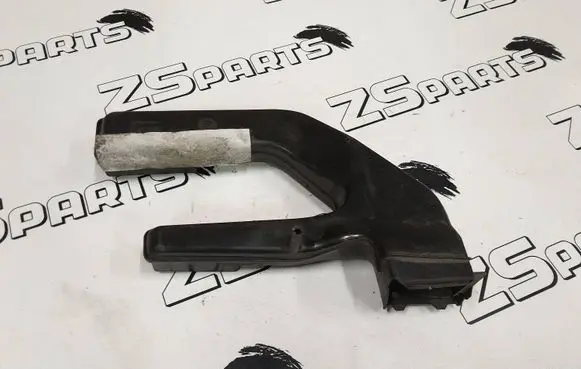 BMW 3 E36 Cabin air duct channel 8119166