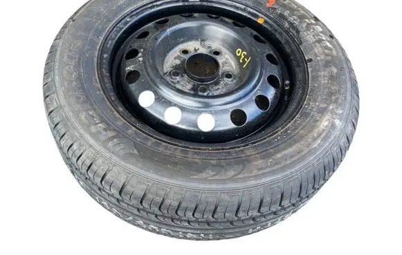 Hyundai i30 R15 spare wheel 529101H500
