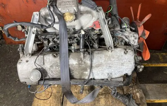 BMW 5 E28 Engine 256EA