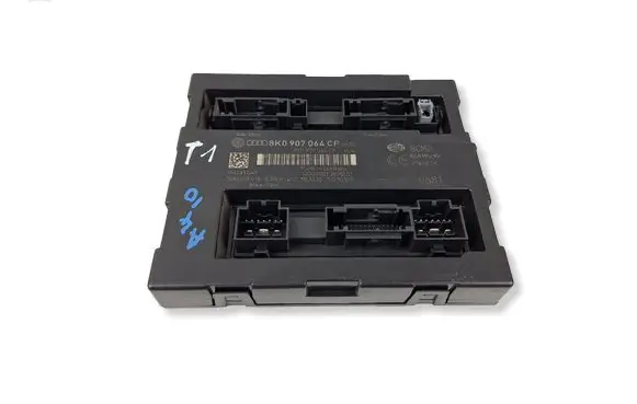 Audi A4 S4 B8 8K Comfort/convenience module 8K0907064CP 5DK009918
