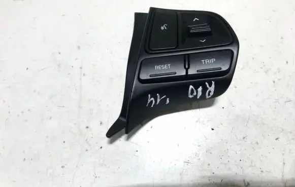 KIA Rio Steering wheel buttons/switches 967001w201 96700-1w201