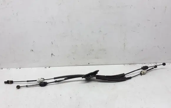 Renault Megane III Gear shift cable linkage