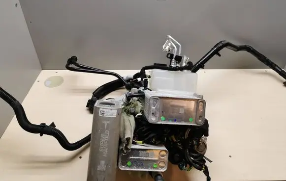 Tesla Model Y Other devices 152300300B 165300200B 150685900D