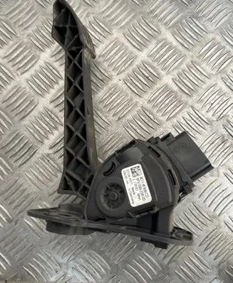 Ford Transit Accelerator throttle pedal 6C11-9F826-CD 6C119F826CD
