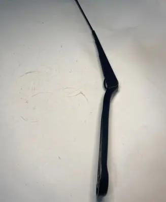 BMW X3 E83 Windshield/front glass wiper blade 3427721