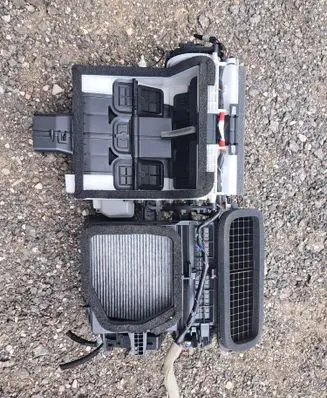 Renault Megane E-Tech Interior heater climate box assembly 271003717R 272985MZ3A