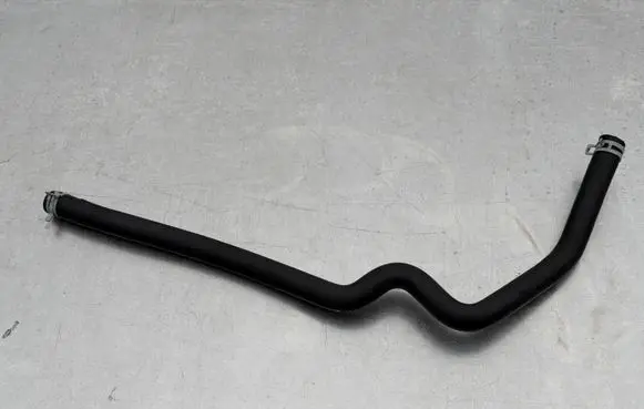 Mercedes-Benz S W220 Engine coolant pipe/hose A2208320794
