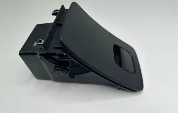 Volvo XC90 Glove box 31366376
