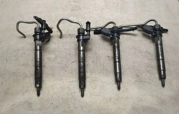 BMW 1 E82 E88 Fuel injectors set 0445116001
