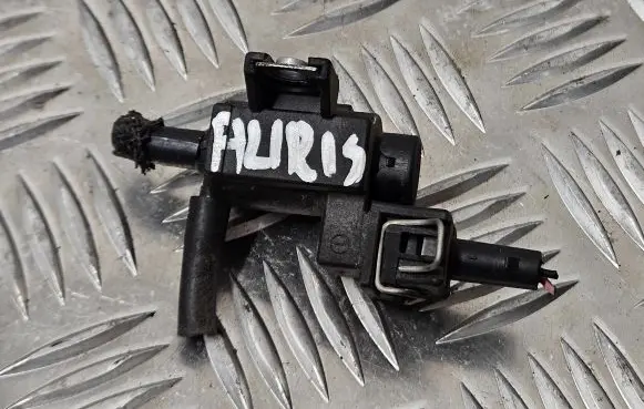Toyota Auris 150 Turbo solenoid valve 72828606