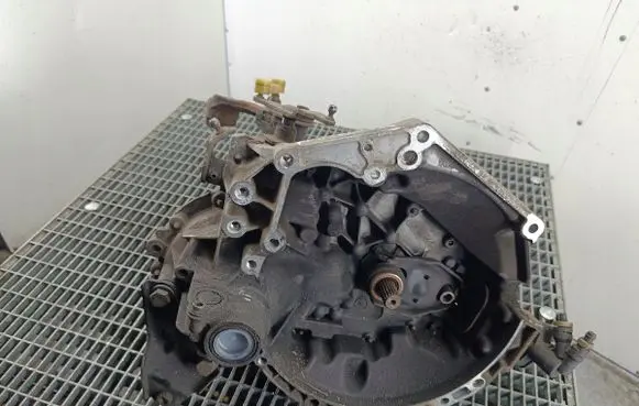 Peugeot 207 Manual 5 speed gearbox 20CQ65