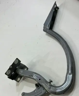 Audi A8 S8 D2 4D Tailgate hinge 4H0827300D | 68475634065315,352