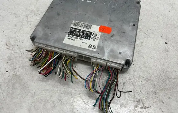 Toyota Avensis T250 Other control units/modules 8961105650
