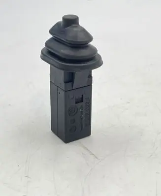BMW 3 E46 Fuel tank opening switch 8228939 51178228939