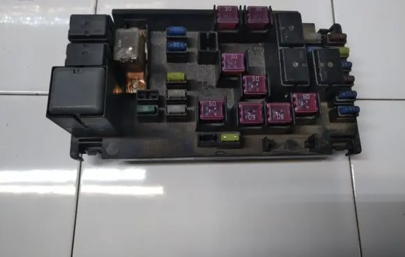 Subaru Outback Fuse module 82241AG000