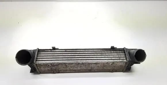 BMW 3 E92 E93 Intercooler radiator 7798788 3296399