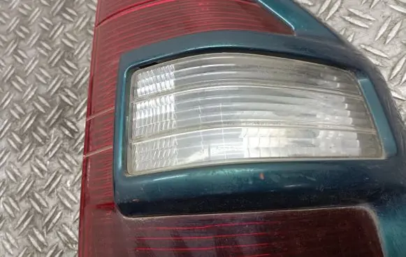 Mitsubishi Pajero Rear/tail lights
