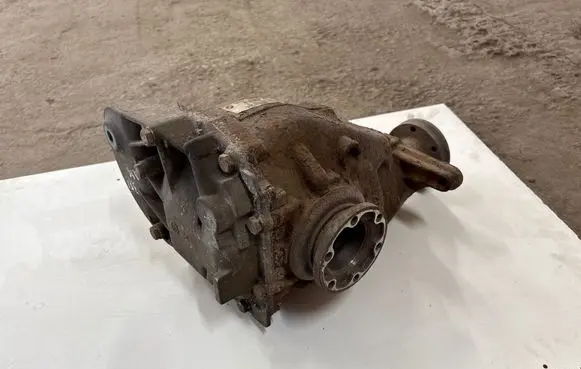 BMW 5 E60 E61 Rear differential 7560882 9008240799