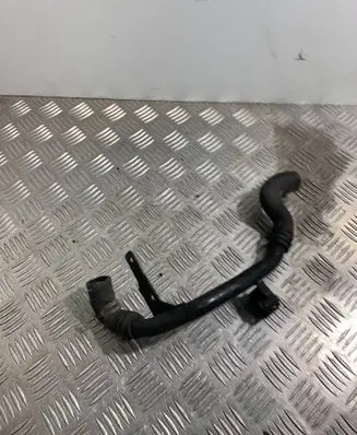 Volkswagen PASSAT B7 Engine coolant pipe/hose 03L122157K