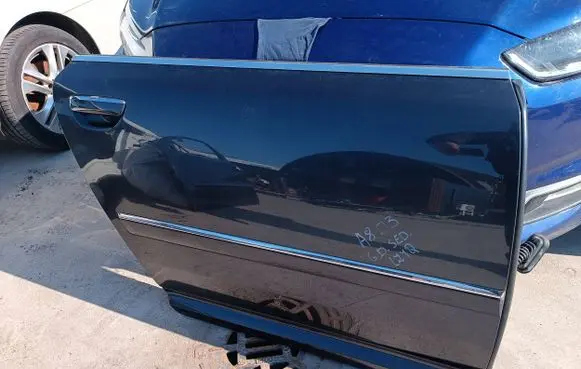 Audi A8 S8 D3 4E Rear door