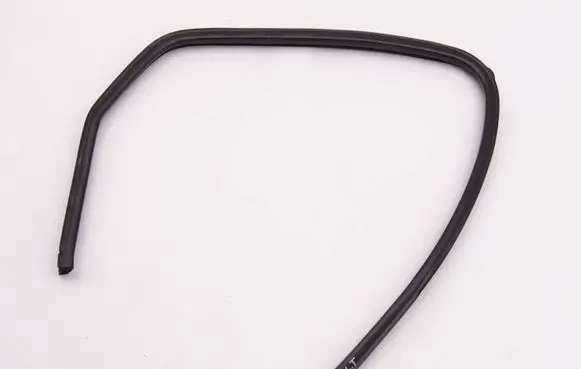 Mazda Tribute Rubber seal rear door window/glass 