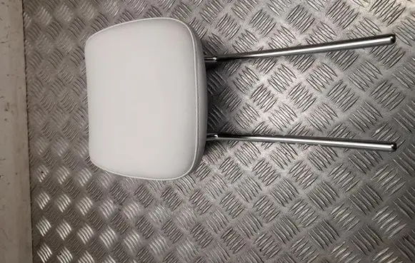 Hyundai Ioniq 5 Front seat headrest 
