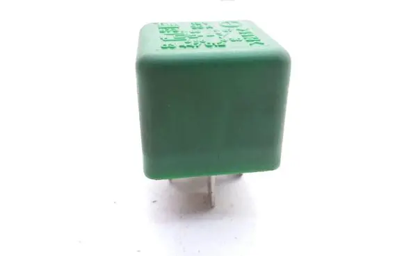 Opel Vectra B Hazard warning light relay 03447012
