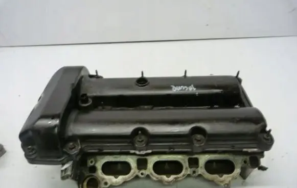 Jaguar S-Type Engine head RFXW4E6090AF